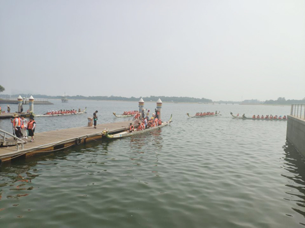 dragon boat racing